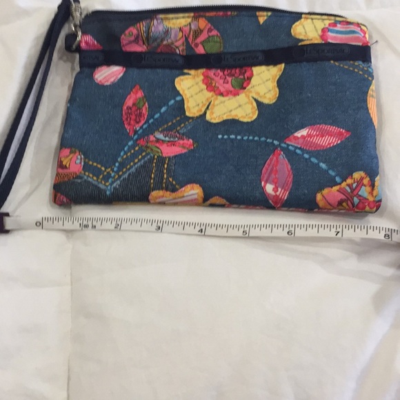 LeSportsac Small Cosmetics Pouch - Picture 5 of 5